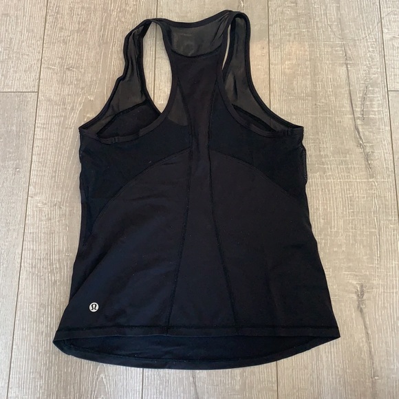 Lululemon tank top size 4 - Picture 2 of 2
